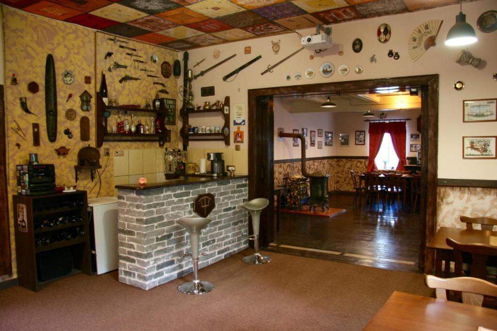 Villa Sunshine / Slunečna Vila - restaurant and bar interior